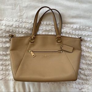 Tan Leather Coach Bag💛💛